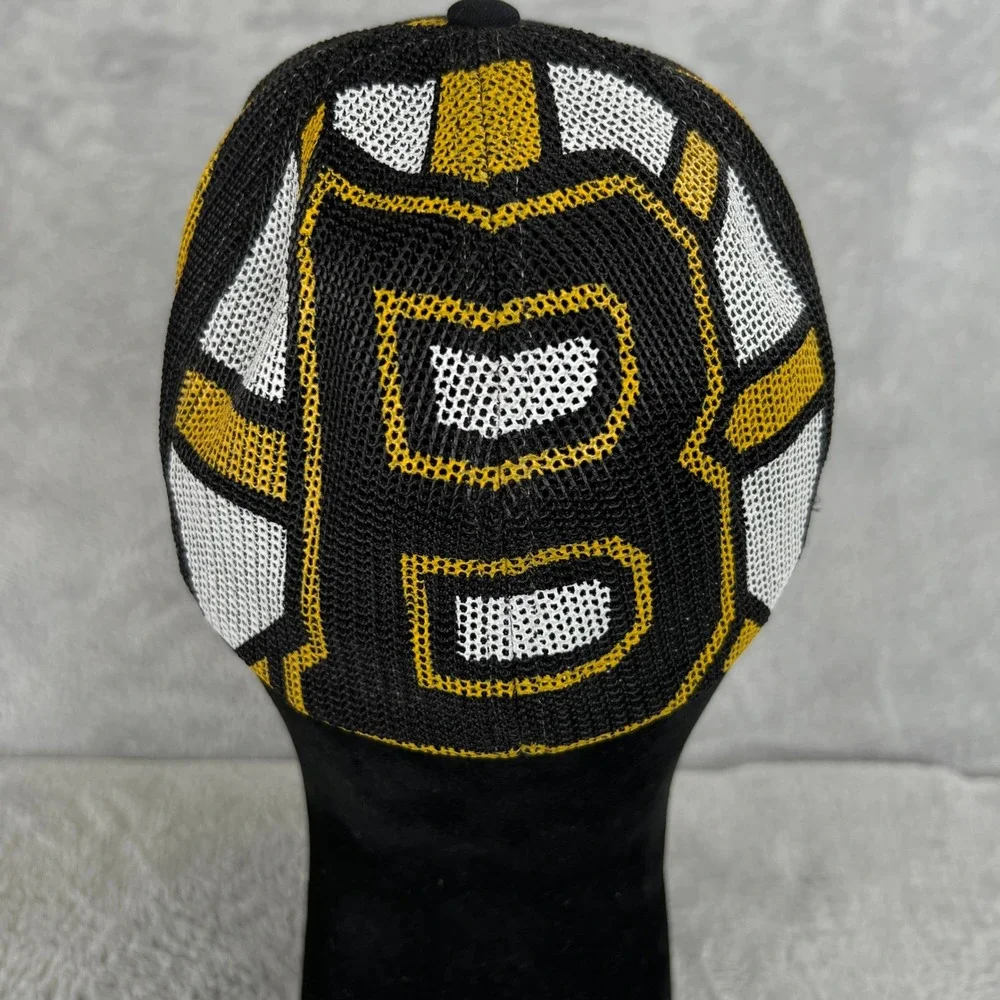 Zephyr Boston Bruins Huge Logo Hat M/L Black Z-Fit Mesh Back NHL Hockey Fitted